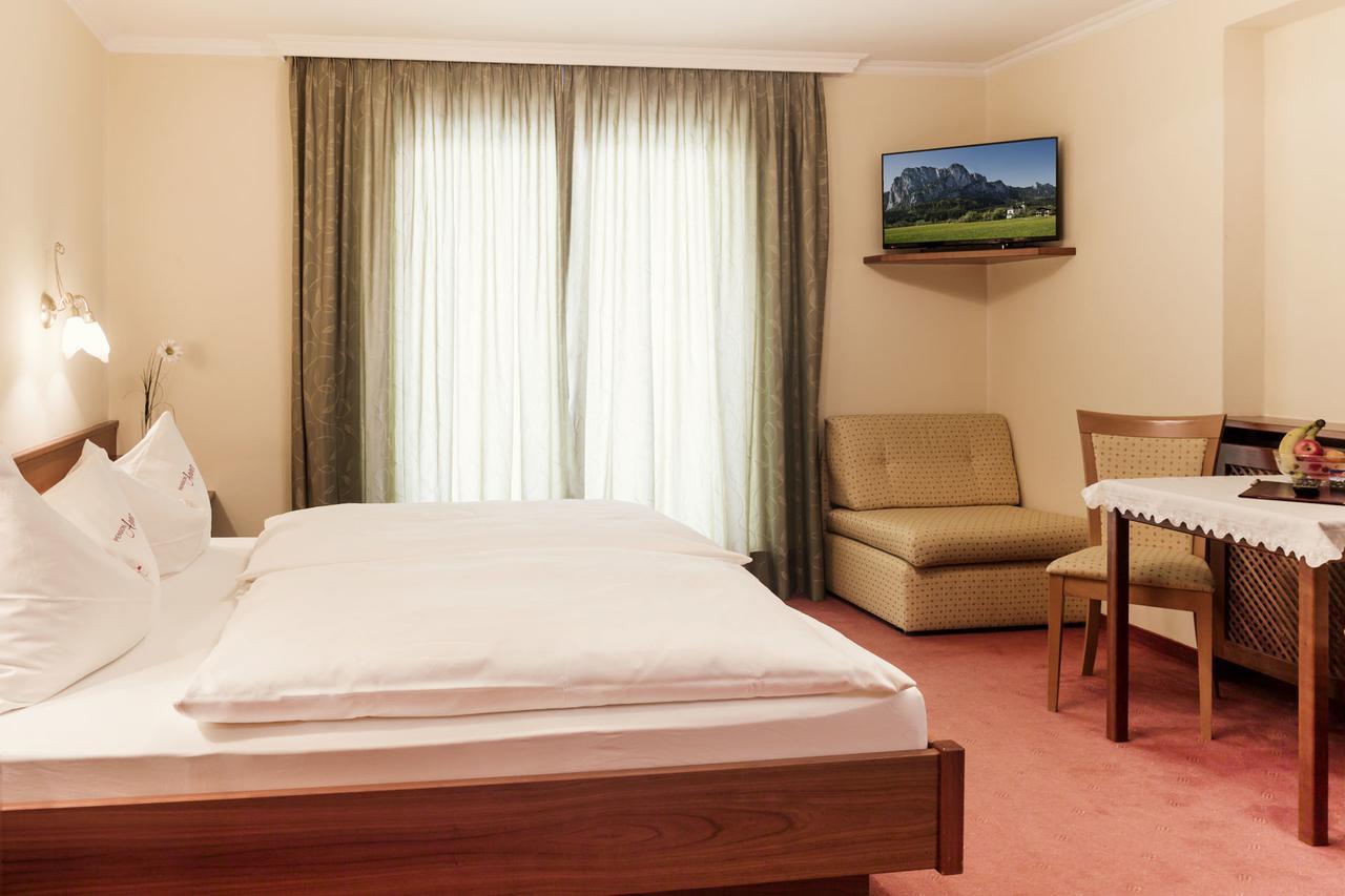 Pension Anna Mondsee Buitenkant foto